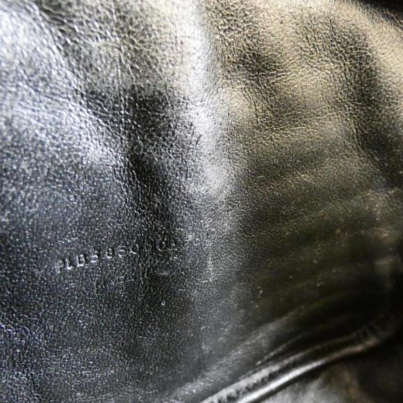 Saint Laurent Roux Shoulder Bag - Picture 9 of 9